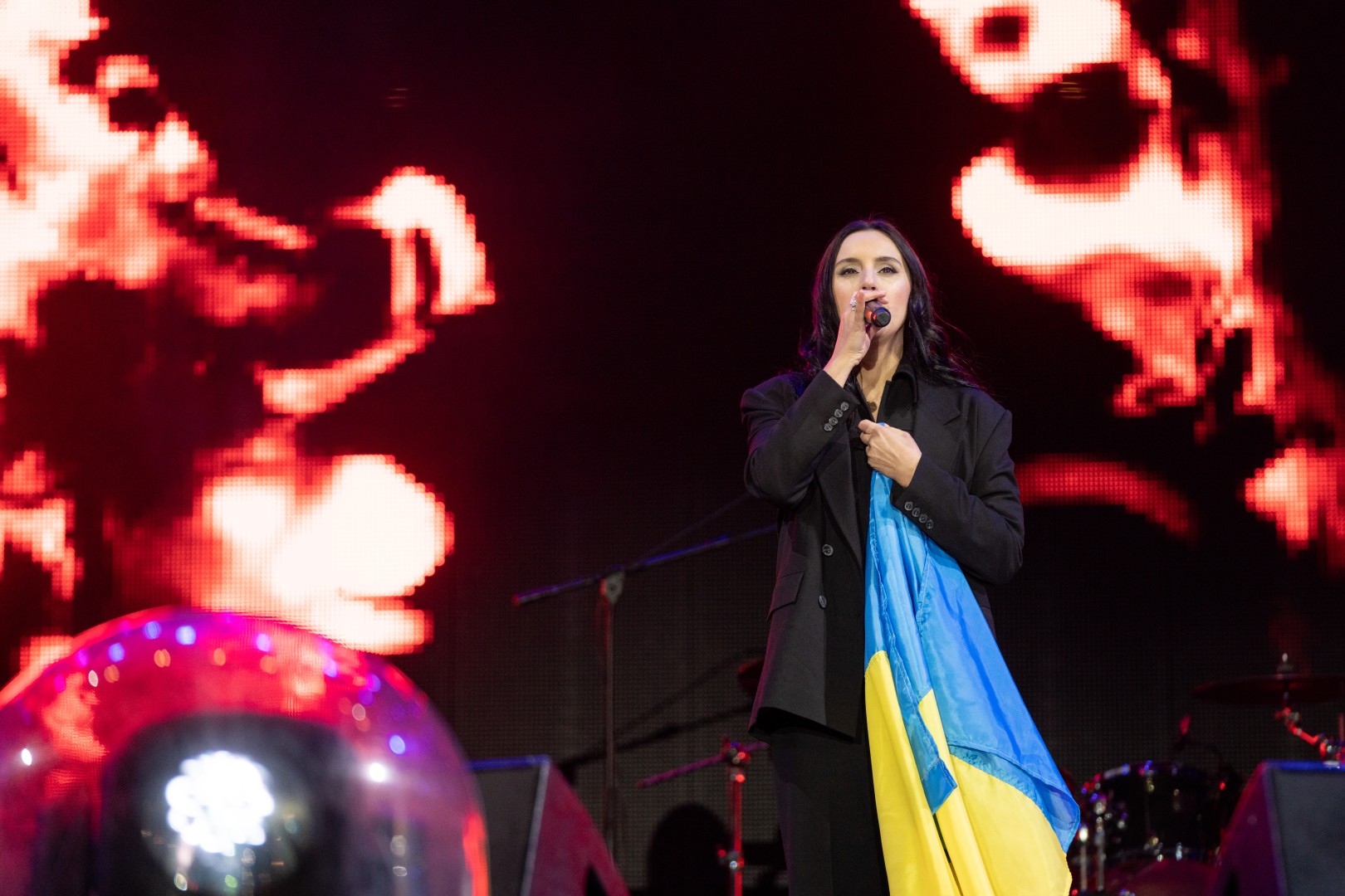 Jamala at National Arena in Bucharest on March 12, 2022 (811c3959ad)