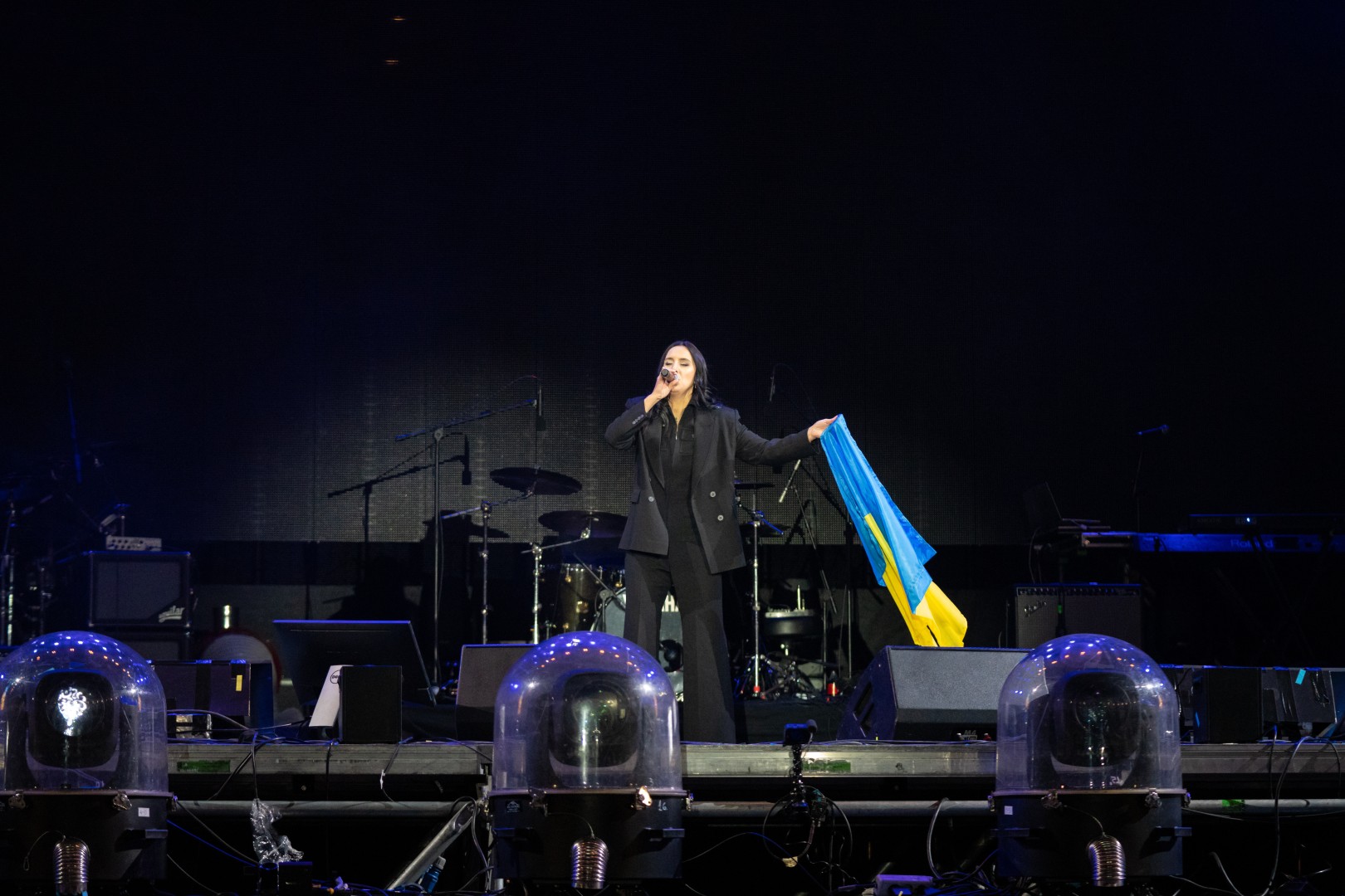 Jamala at National Arena in Bucharest on March 12, 2022 (9c0d9ee8cc)