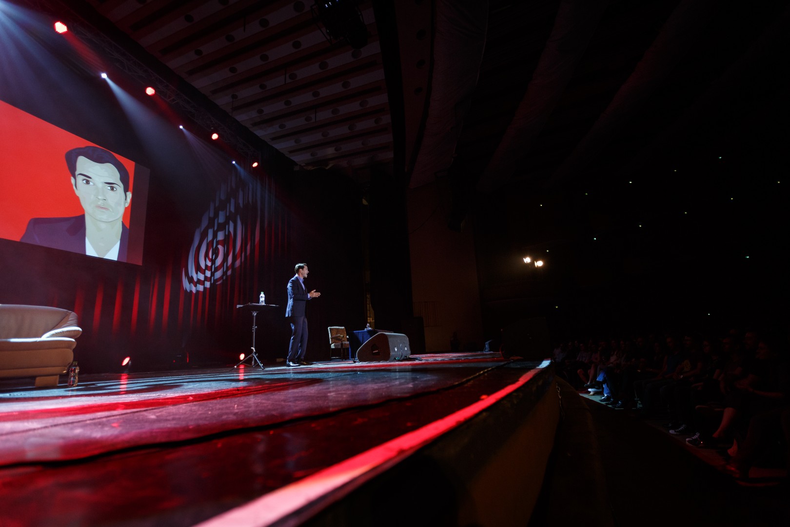 Jimmy Carr at Sala Palatului in Bucharest on June 3, 2015 (215ea98388)