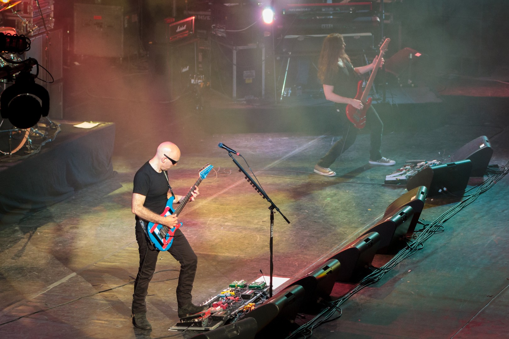 Joe Satriani at Sala Palatului in Bucharest on May 20, 2013 (3f619ad25d)