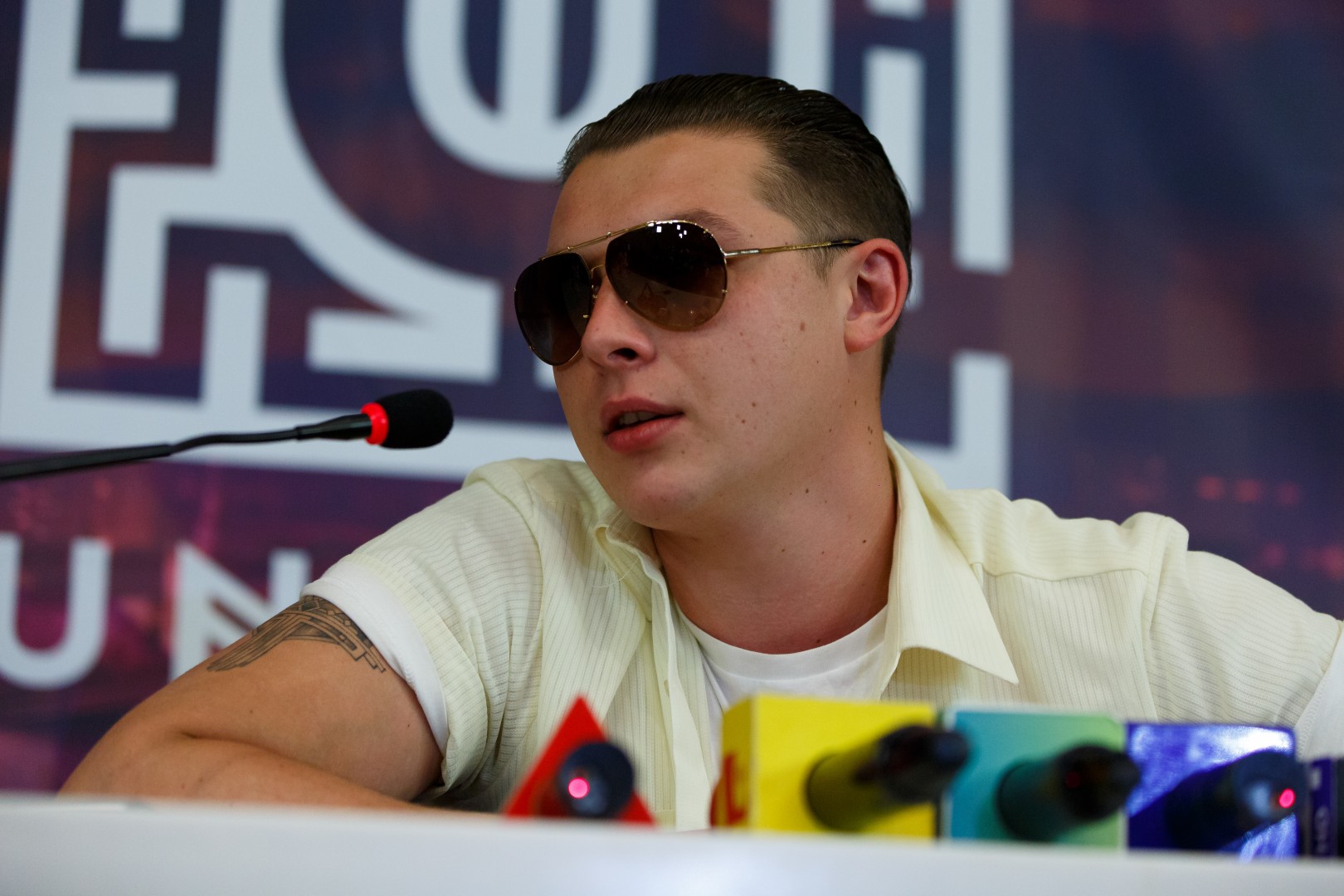 John Newman at Cluj Arena in Cluj-Napoca on July 31, 2015 (548e572085)