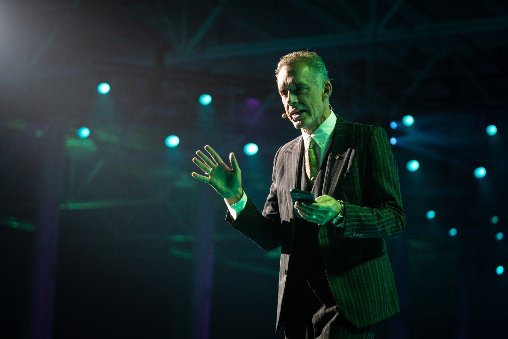 Jordan B. Peterson at Romexpo in Bucharest on June 16, 2022 (5e8d9f40e4)