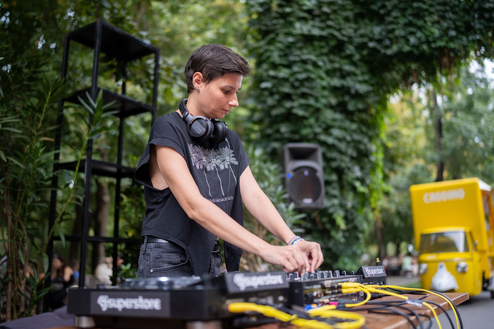 Larisa in Bucharest on September 7, 2025 (081114d9e1)