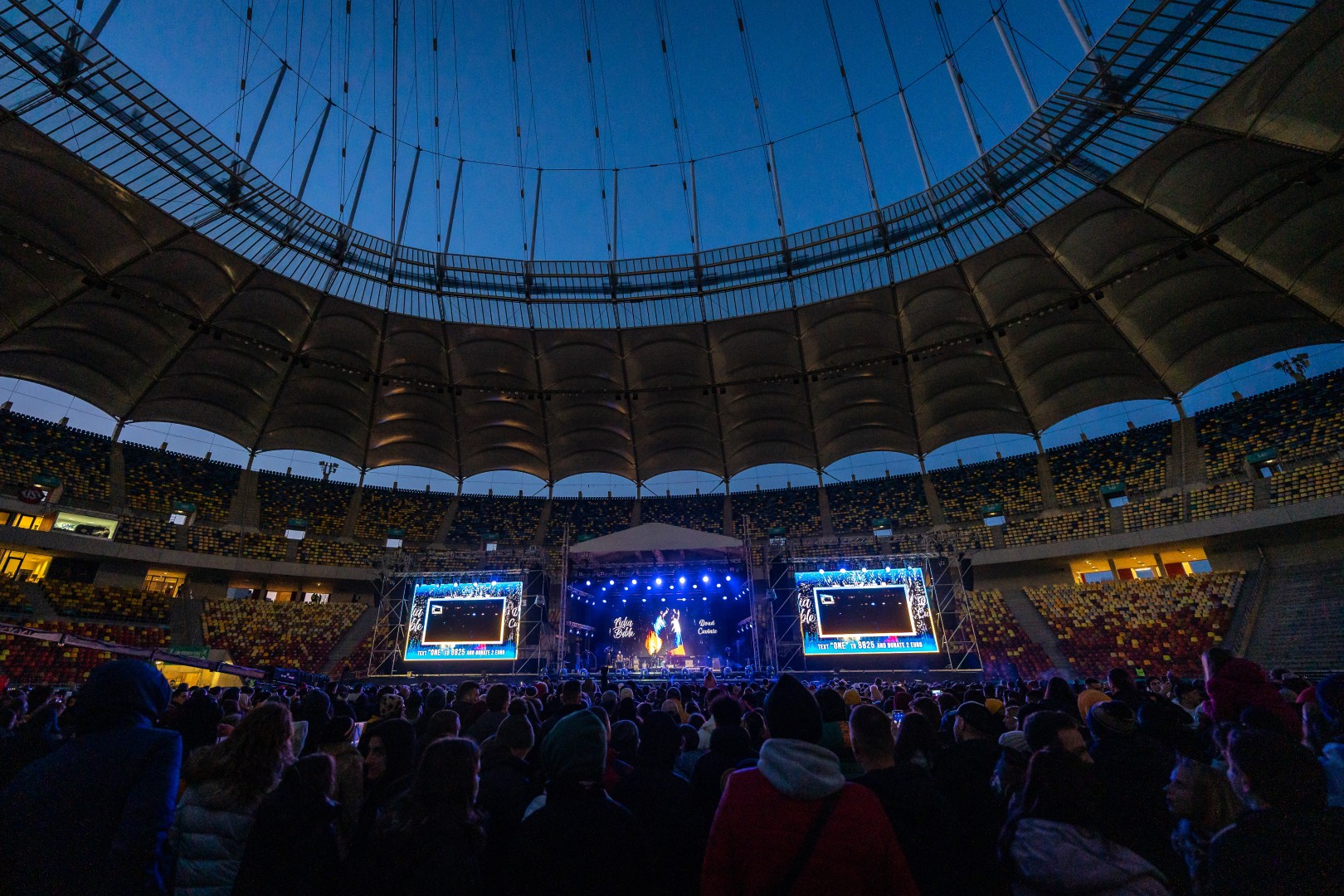 Lidia Buble at National Arena in Bucharest on March 12, 2022 (93bb955904)