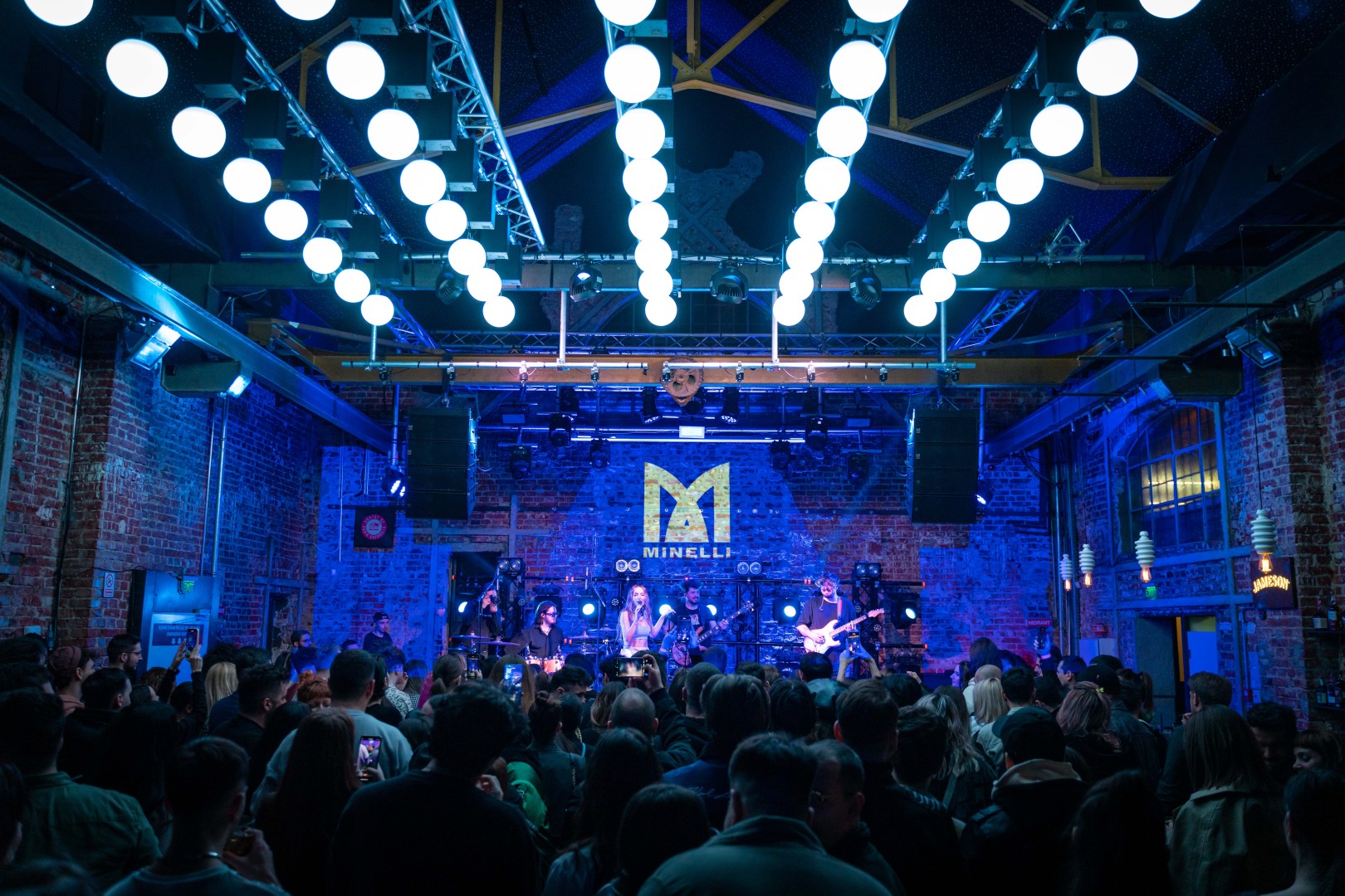 Minelli at Expirat - Halele Carol in Bucharest on February 28, 2023 (8ad77a373f)