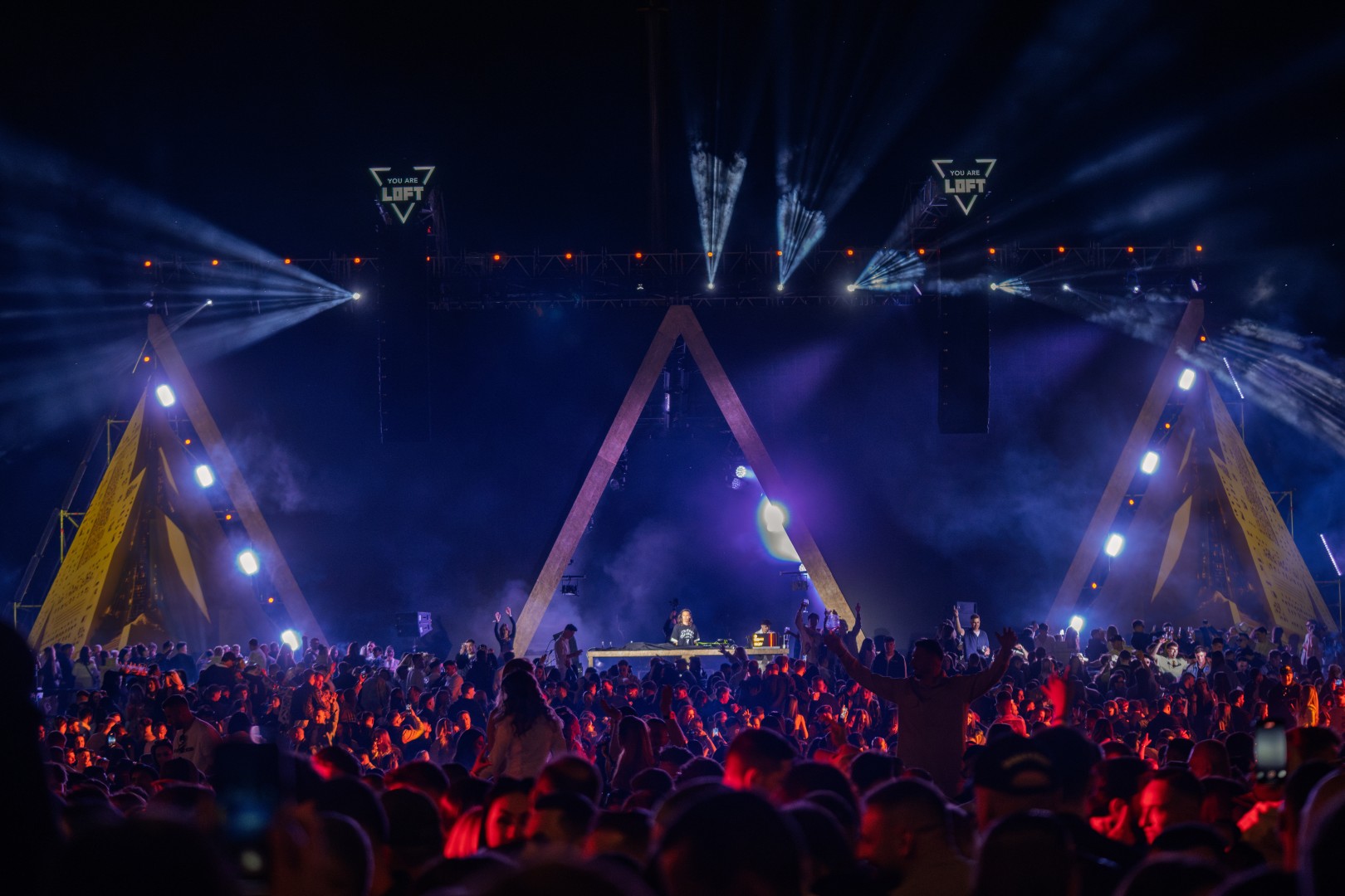 Mood in Mamaia on May 1, 2025 (866fbcd3a8)
