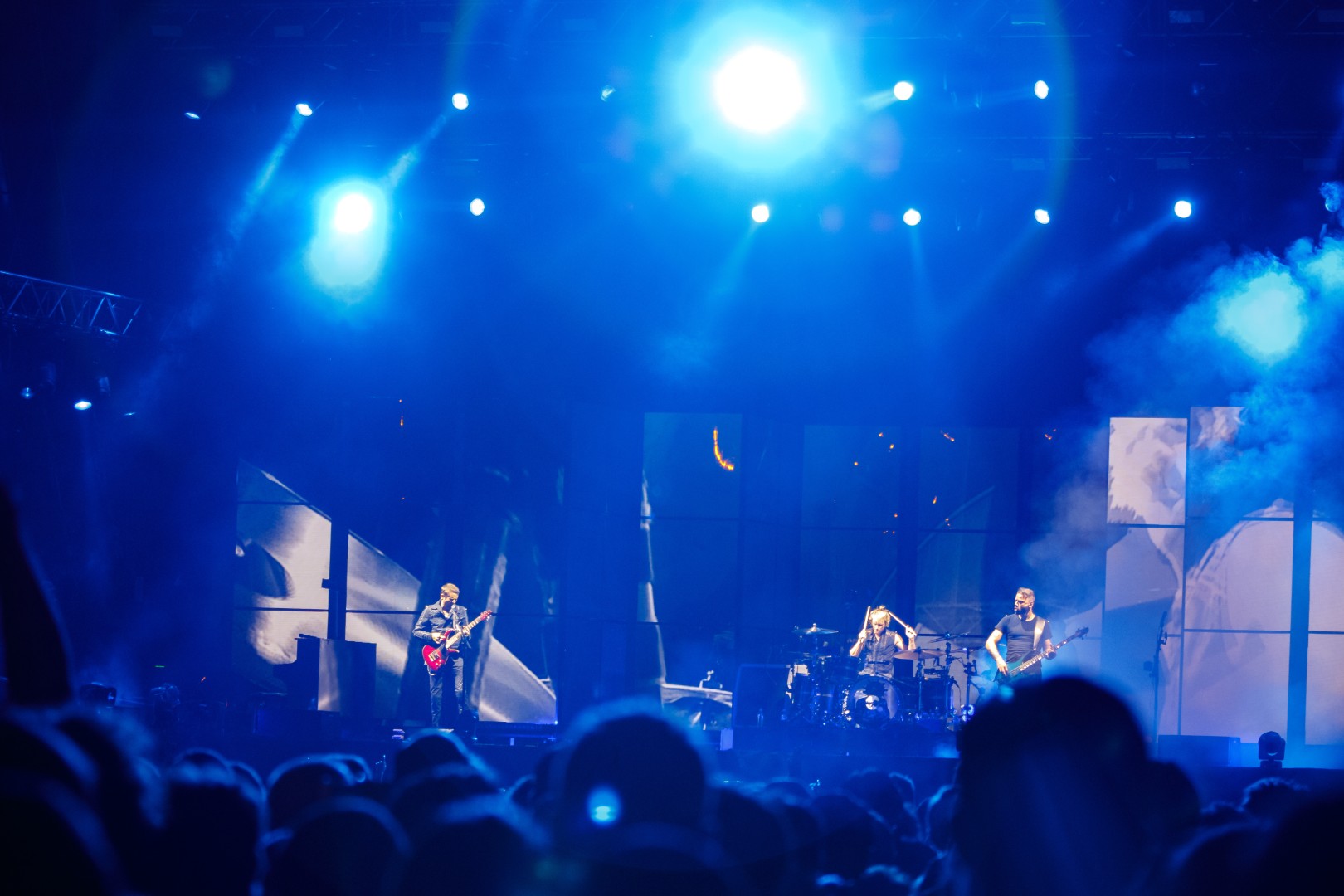 Muse at Piața Constituției in Bucharest on July 29, 2016 (44dd528db7)