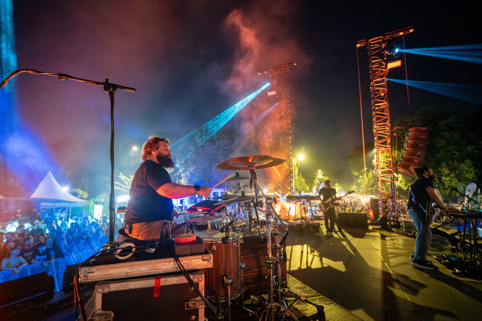 Om La Lună in Bucharest on September 7, 2025 (0d350f8397)