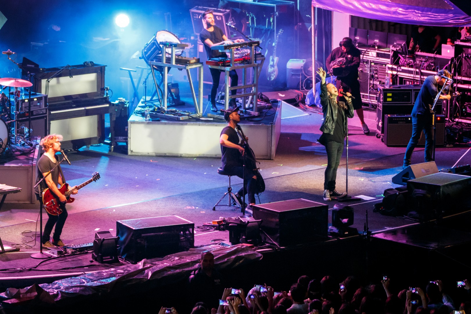 OneRepublic at Arenele Romane in Bucharest on June 4, 2015 (f5a4b10827)