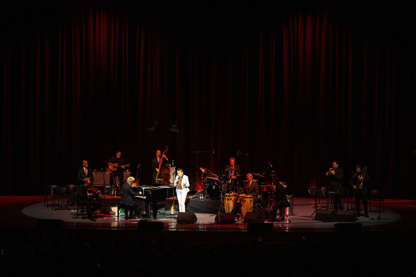 Pink Martini at Sala Palatului in Bucharest on April 9, 2022 (3c1e5277d6)