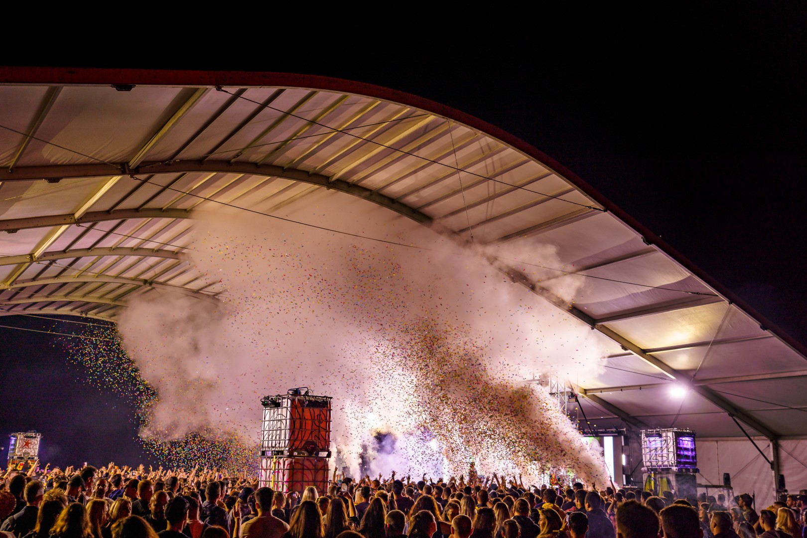 Public at Banffy Castle in Bontida on August 6, 2021 (ca32fe3870)