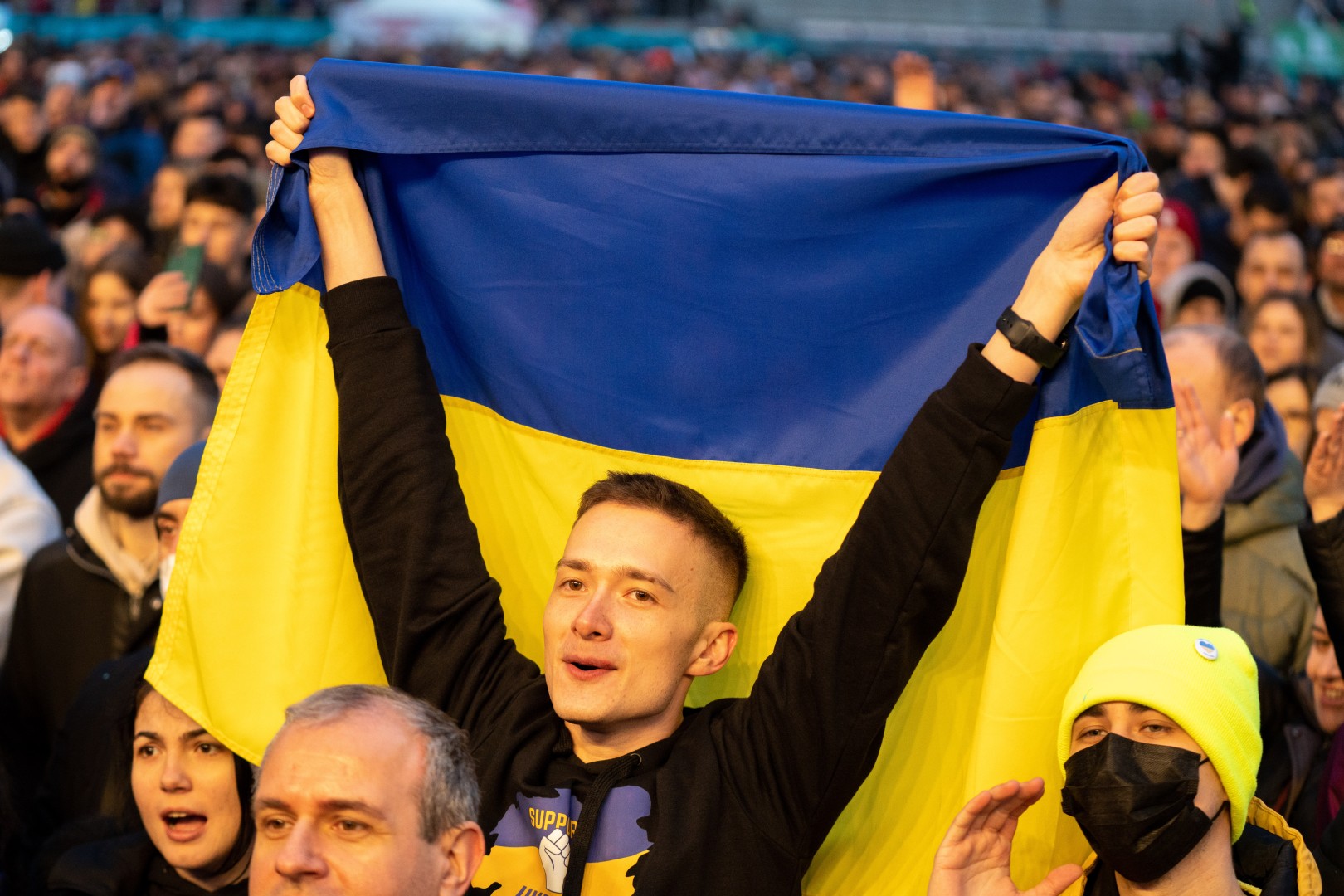 Public at National Arena in Bucharest on March 12, 2022 (82c8d43857)