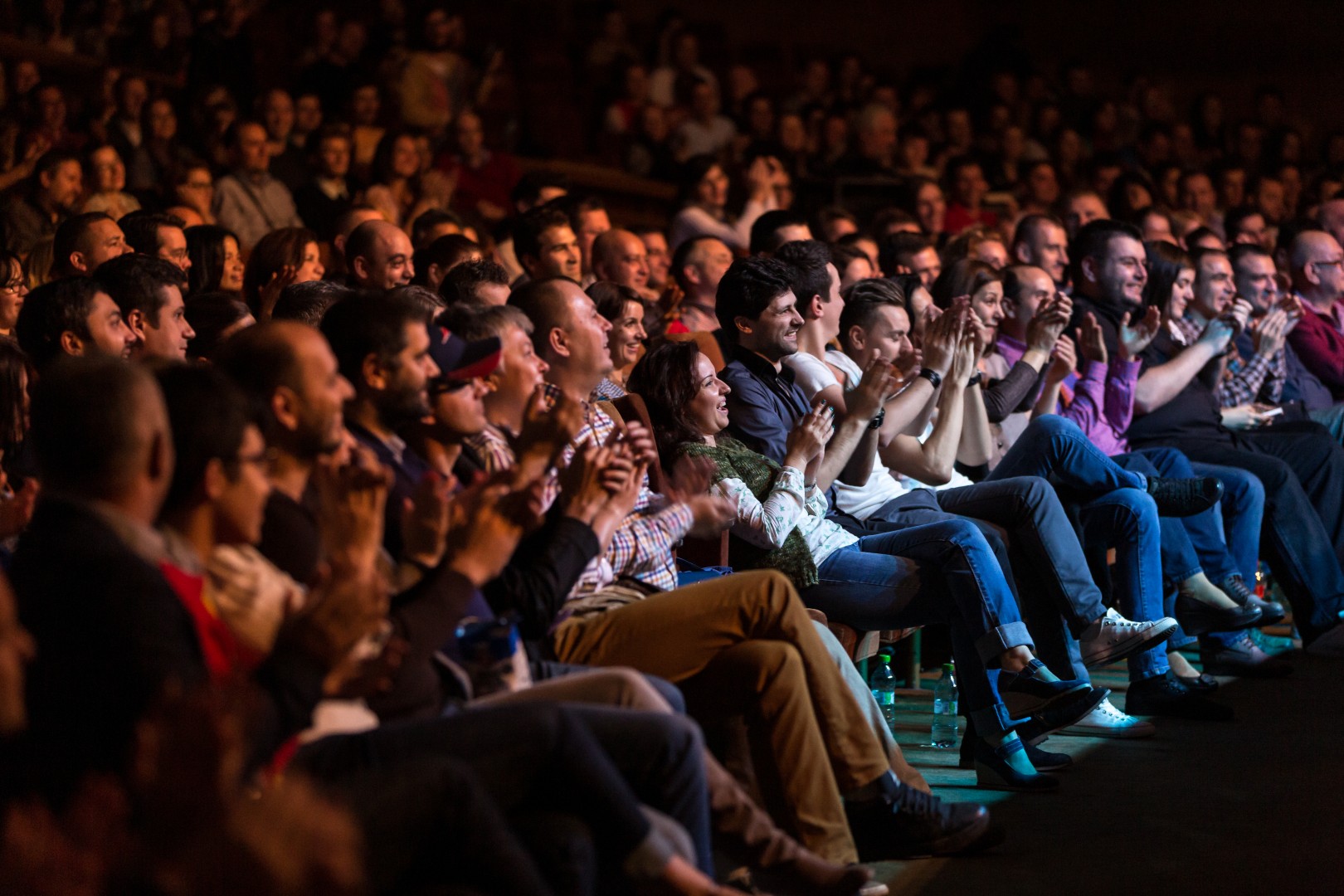 Public at Sala Palatului in Bucharest on September 27, 2014 (7c58b7298b)