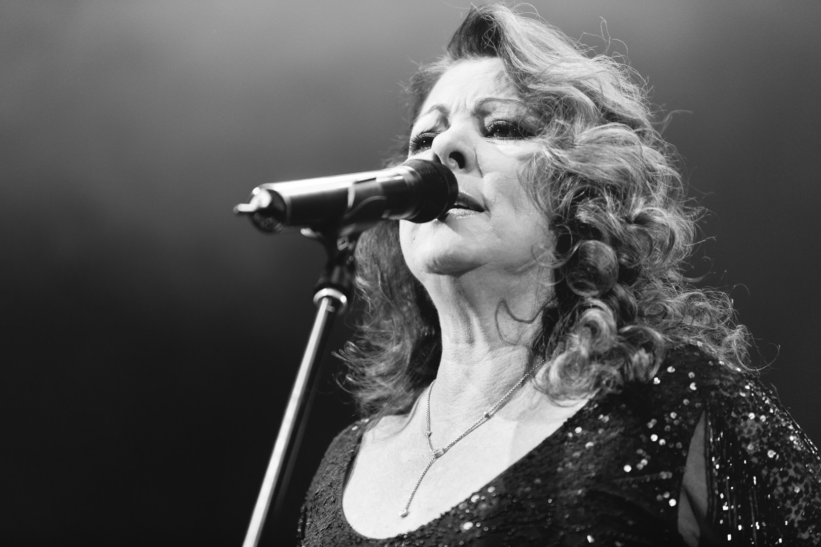 Sandra at Sala Palatului in Bucharest on December 2, 2014 (a4862fca62)
