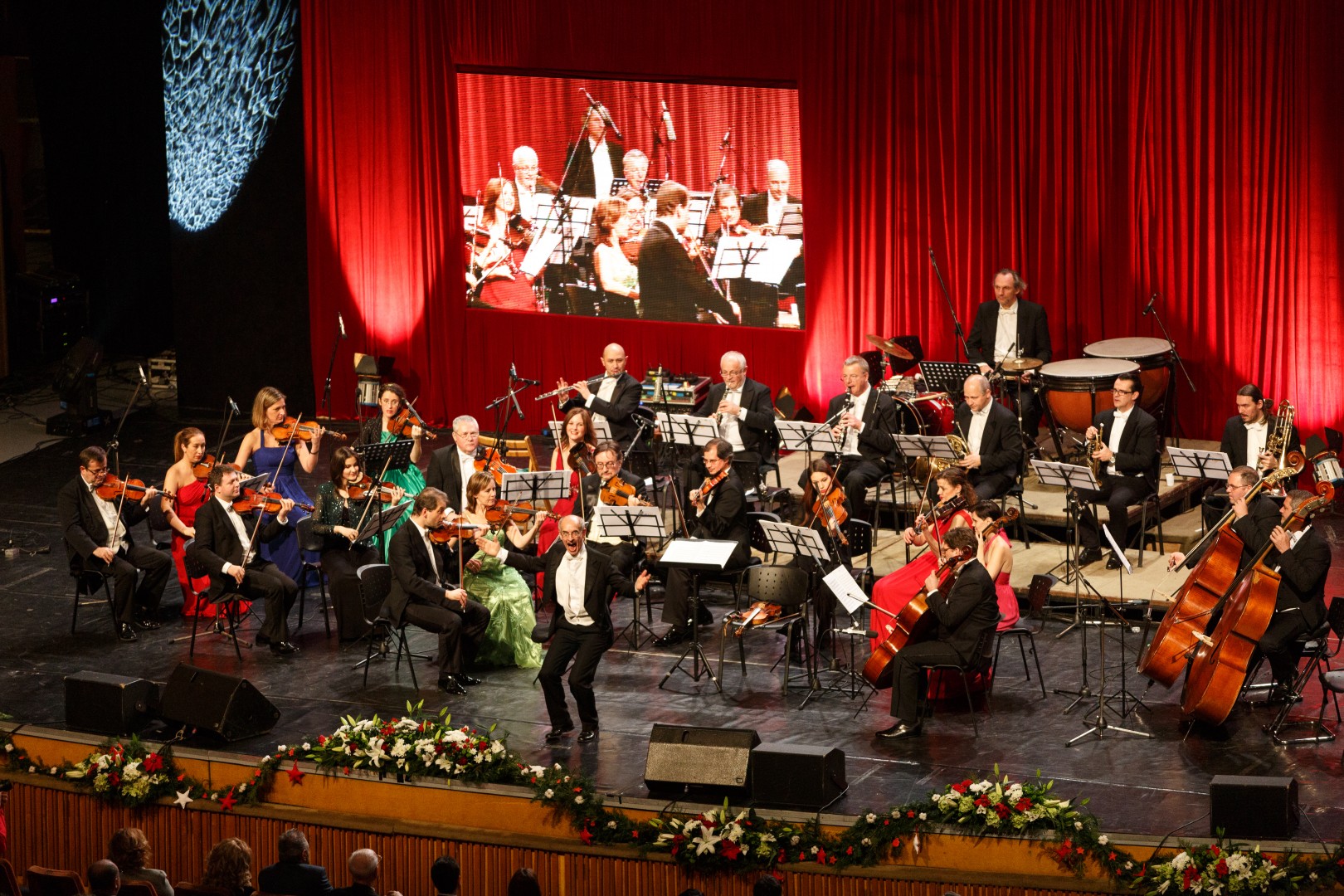 Strauss Festival Orchestra Vienna at Sala Palatului in Bucharest on December 19, 2015 (5cc401eb2a)