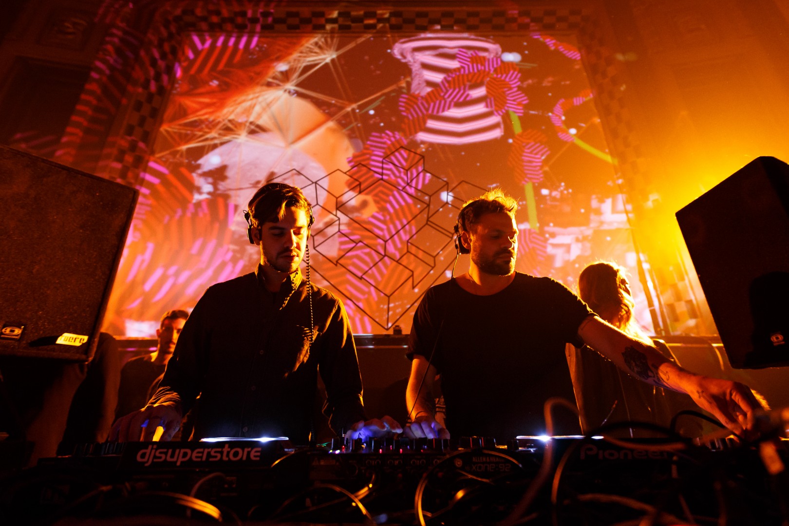 Tale Of Us at Kristal Club in Bucharest on December 12, 2015 (92c0059ede)
