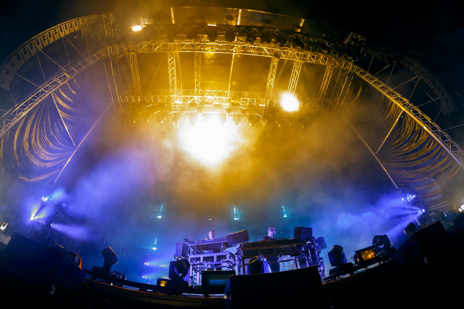 The Chemical Brothers at Domeniul Stirbey in Buftea on August 13, 2016 (35cfdefdec)