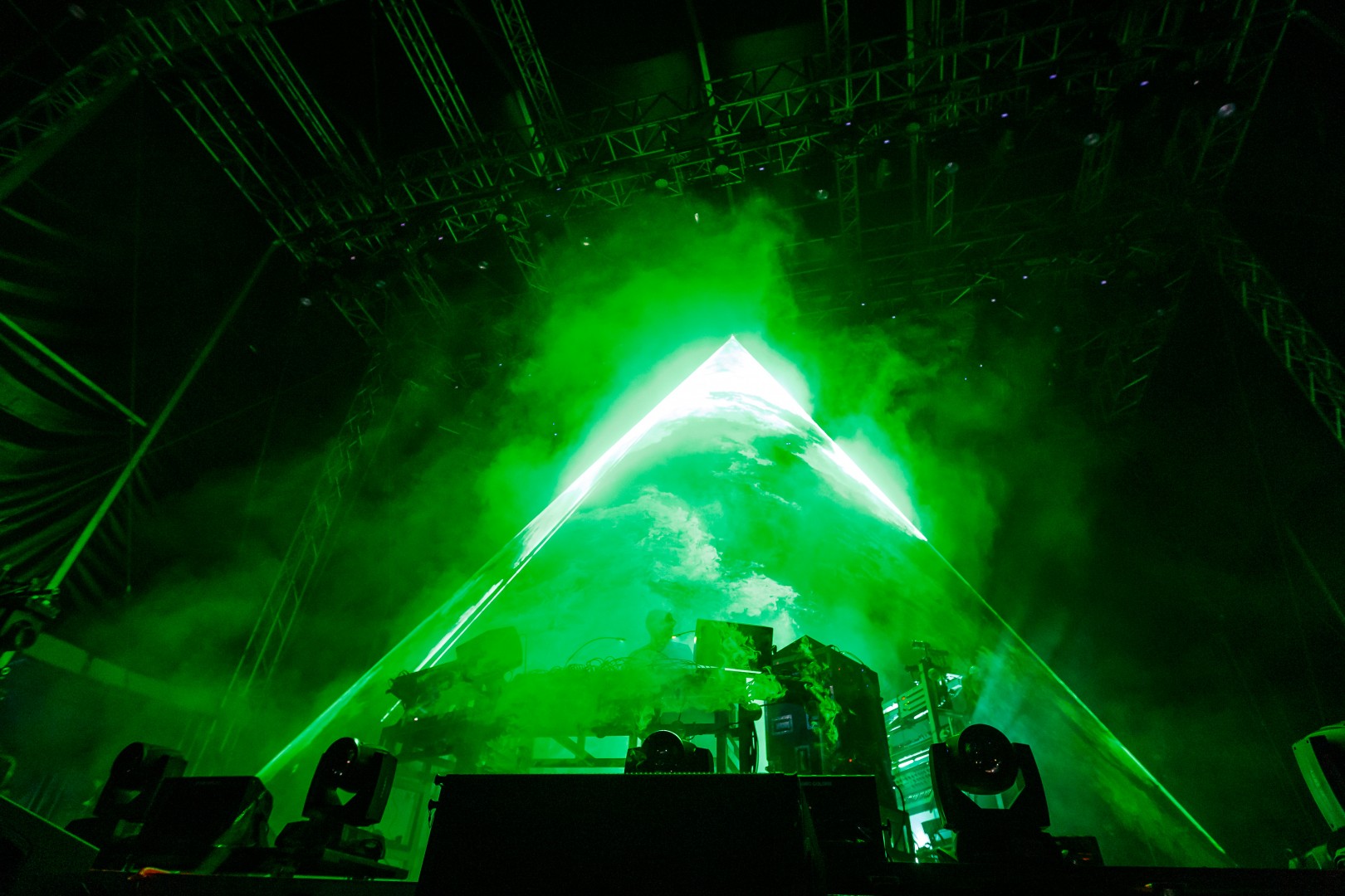 The Chemical Brothers at Domeniul Stirbey in Buftea on August 13, 2016 (6339ba9505)