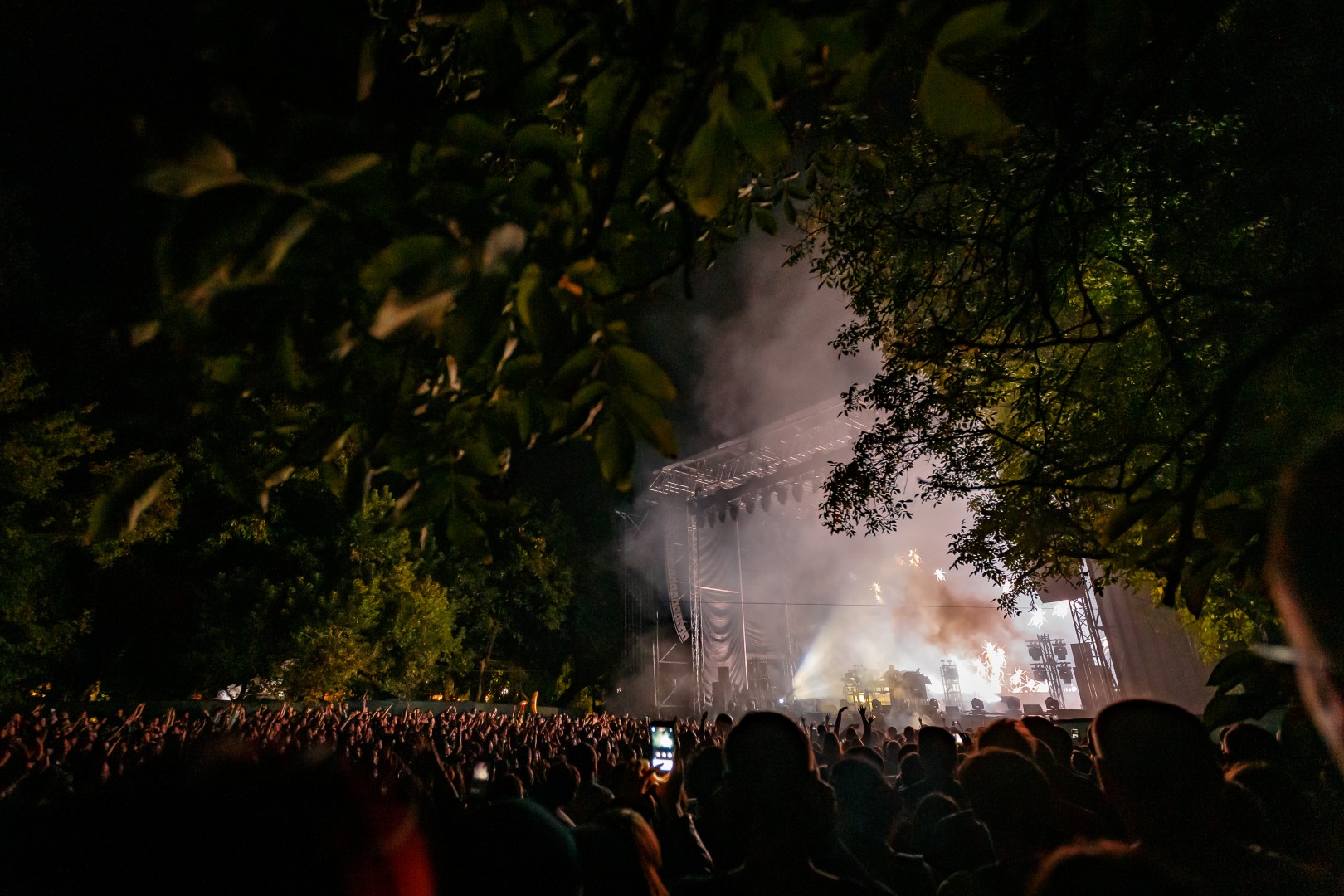 The Chemical Brothers at Domeniul Stirbey in Buftea on August 14, 2016 (72dbf05f4c)