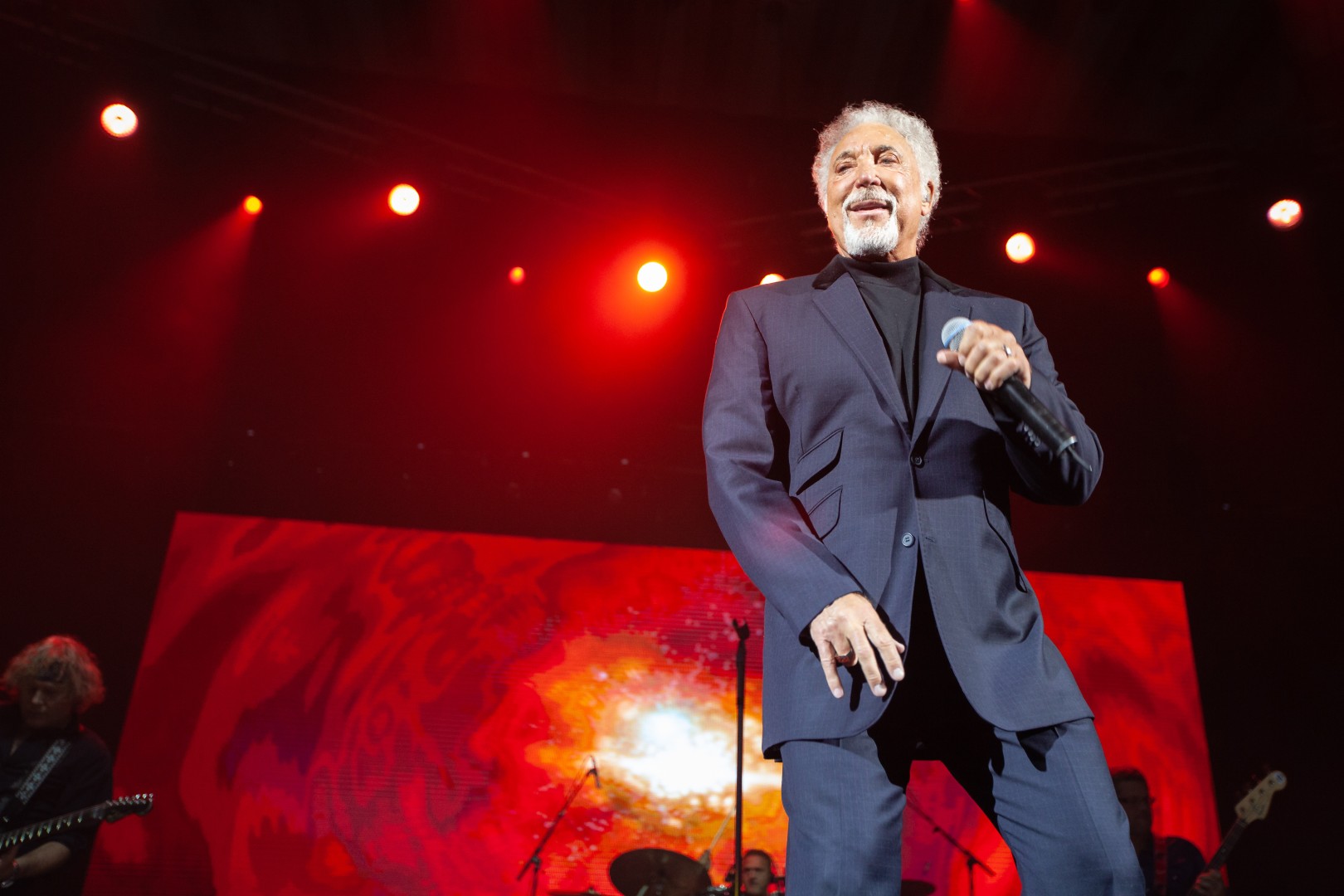 Tom Jones at Sala Palatului in Bucharest on November 1, 2013 (c565e9c4f9)