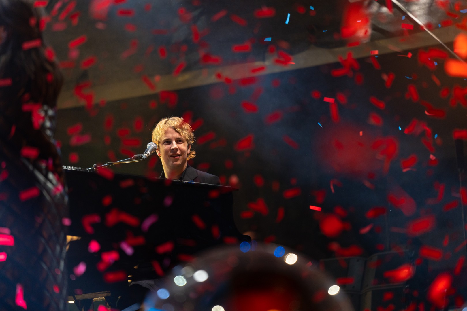 Tom Odell at National Arena in Bucharest on March 12, 2022 (49a57cb80d)
