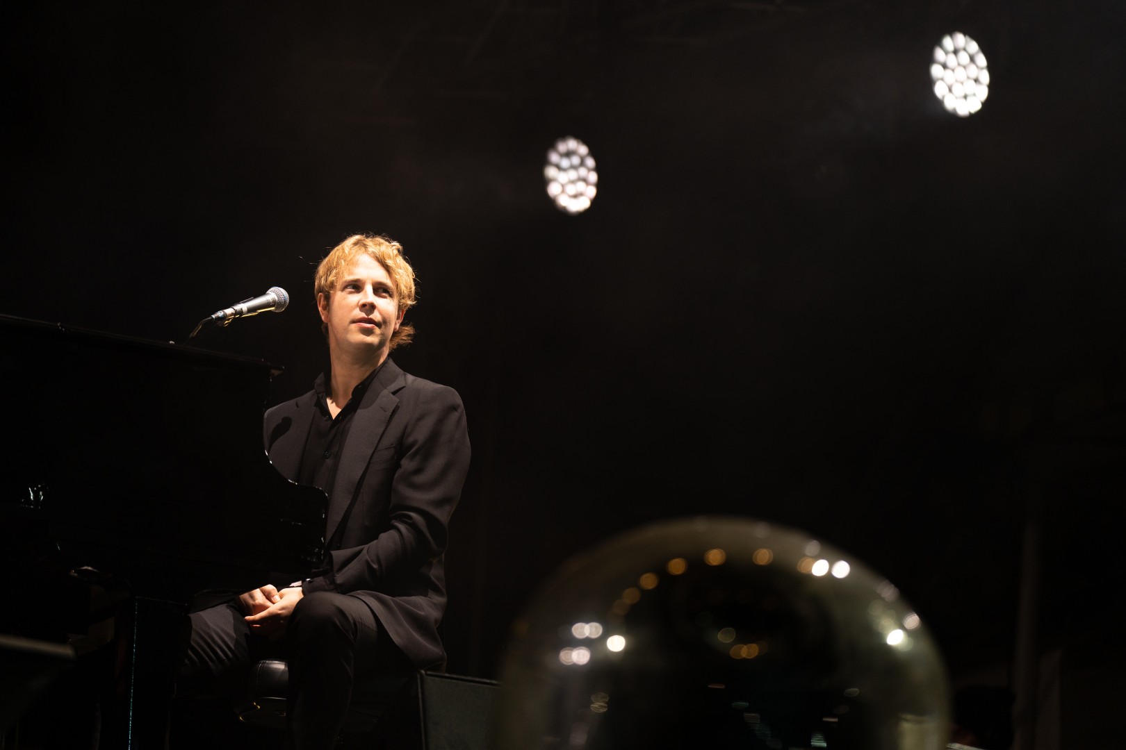 Tom Odell at National Arena in Bucharest on March 12, 2022 (9993e4b315)