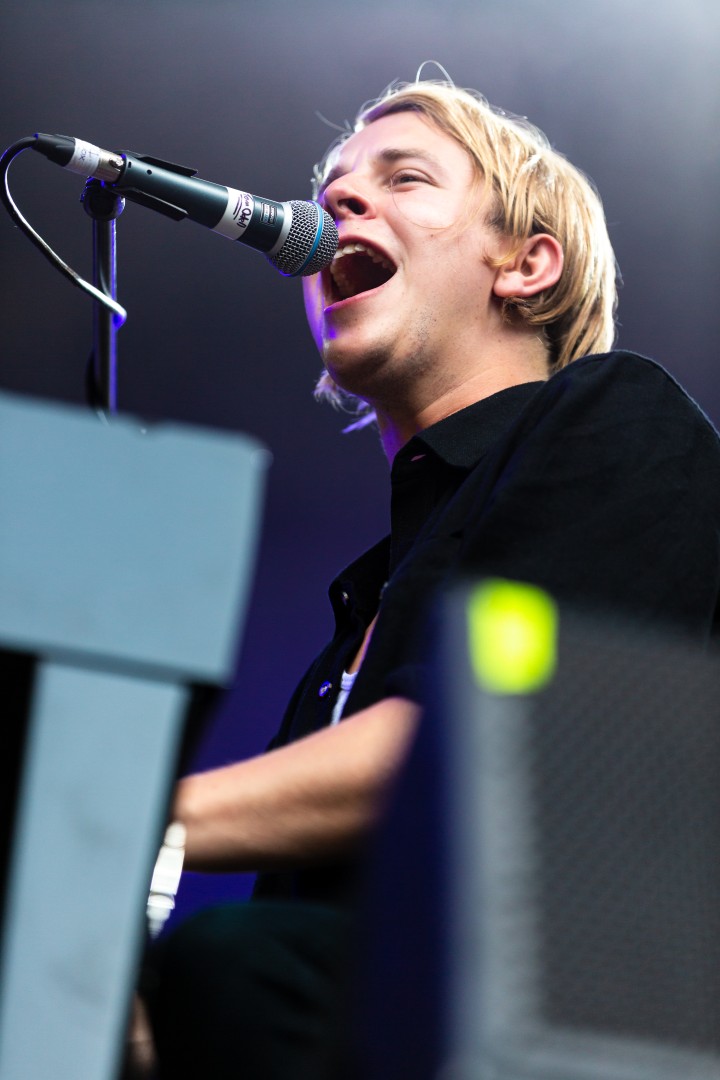 Tom Odell at Domeniul Stirbey in Buftea on August 10, 2014 (c51292b91a)