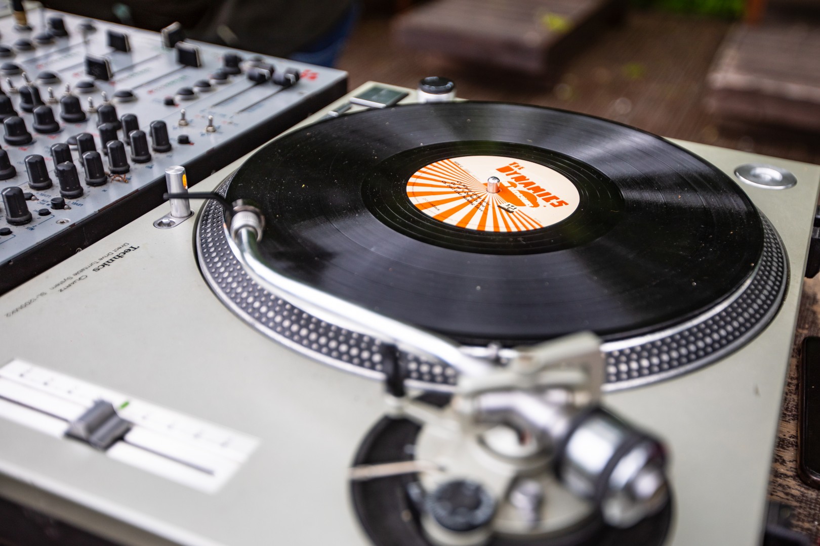 Vinyl Player at Grădina Floreasca in Bucharest on April 30, 2019 (2750f3fe69)