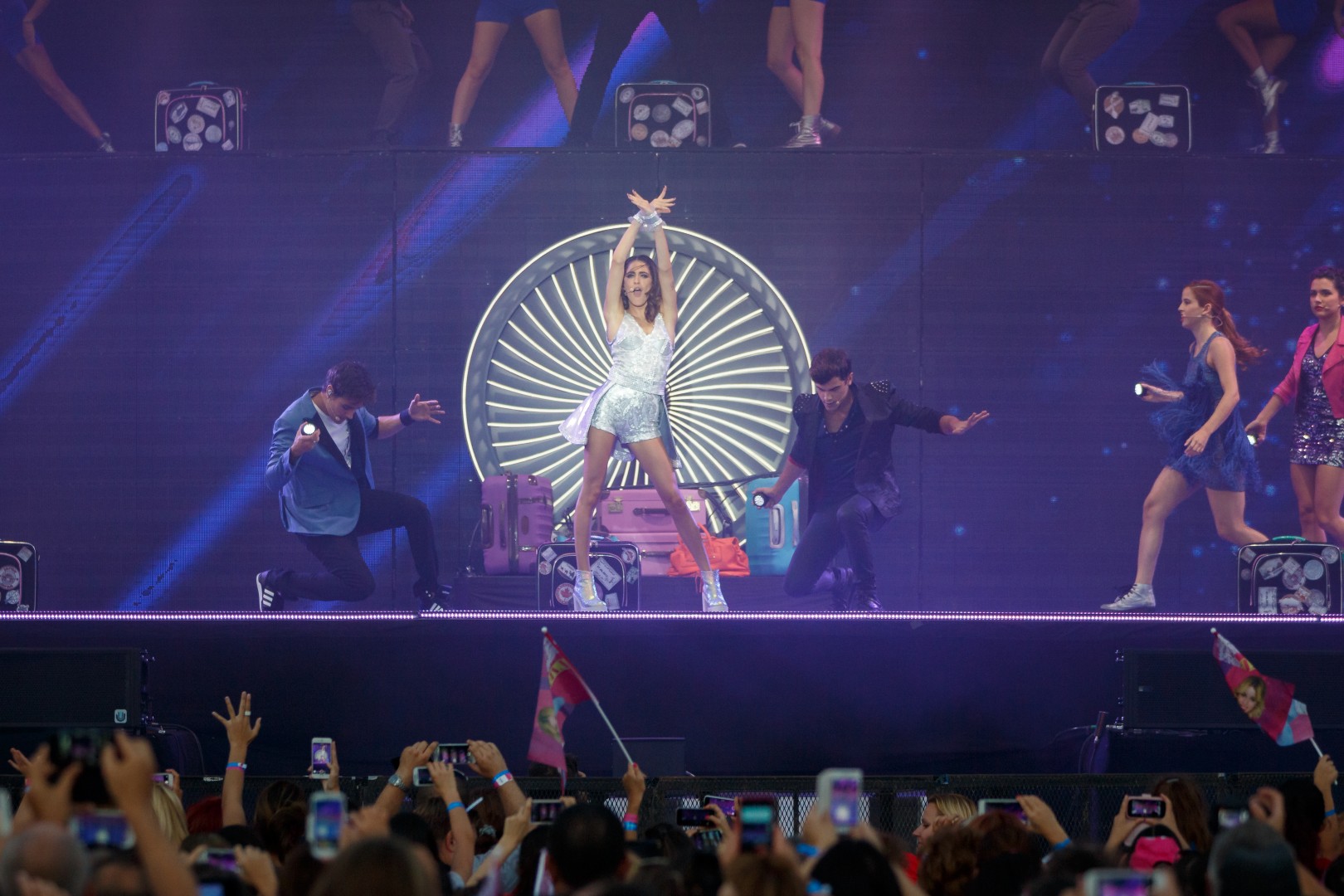 Violetta Live at Piața Constituției in Bucharest on September 2, 2015 (341f088a6c)