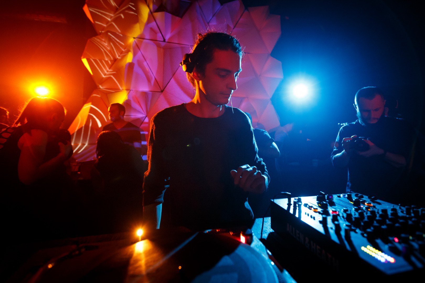 Vlad Caia at Club Guesthouse in Bucharest on February 21, 2016 (3840873a74)