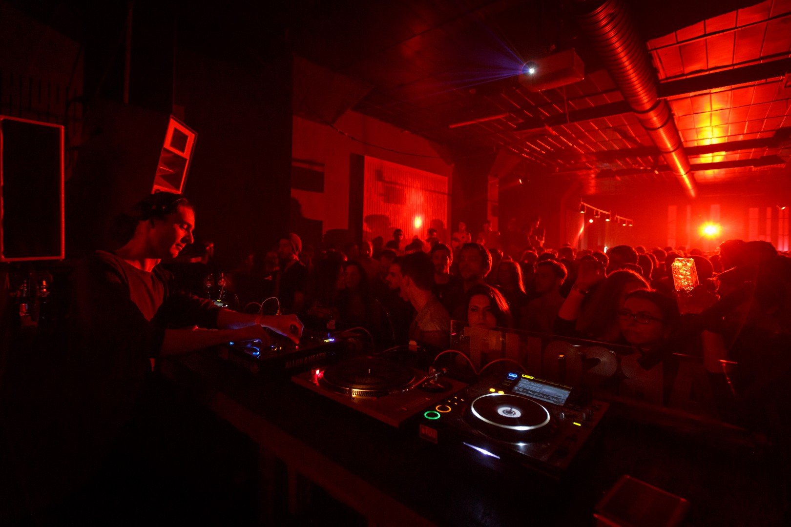 Vlad Caia at Club Guesthouse in Bucharest on February 21, 2016 (5d0e05d0c8)