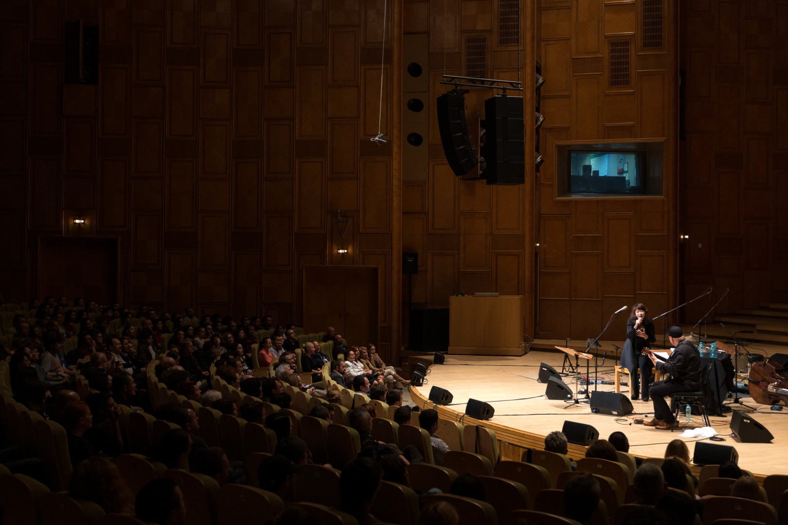 Youn Sun Nah & Ulf Wakenius at Sala Radio "Mihail Jora" in Bucharest on October 14, 2014 (ec2f640424)