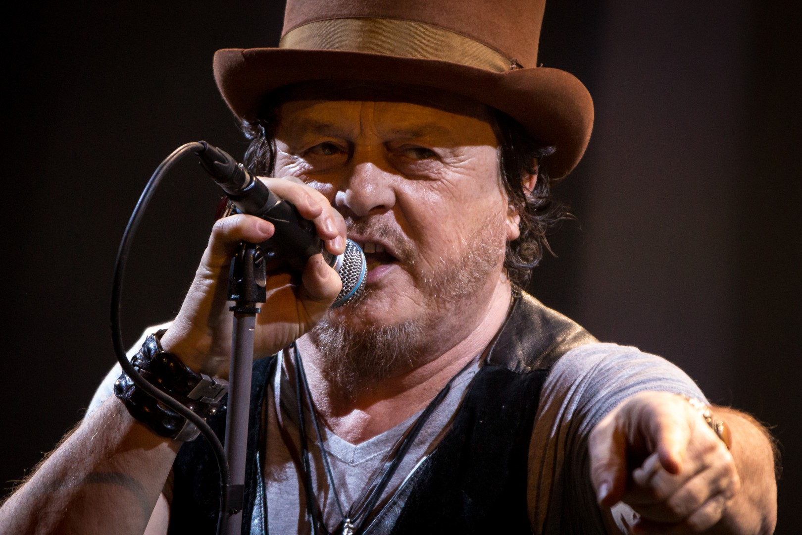 Zucchero at Sala Palatului in Bucharest on November 13, 2016 (1ba507dcc5)