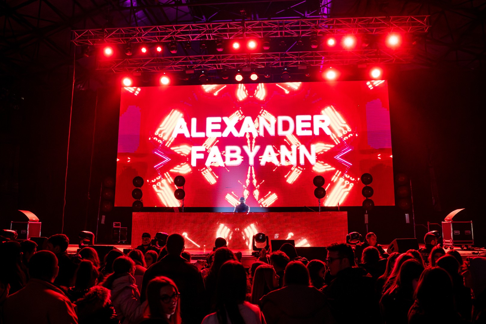 Alexander Fabyann in Bucharest on December 16, 2023 (28d1293e48)