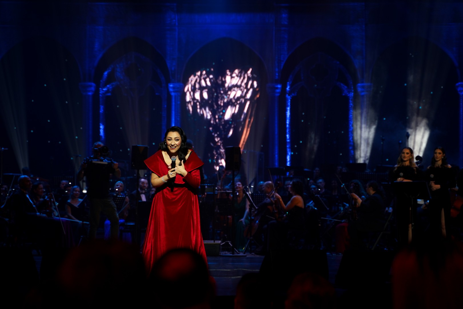 Andra at Opera NaÈ›ională București in Bucharest on December 4, 2022 (8e6d1b43bb)