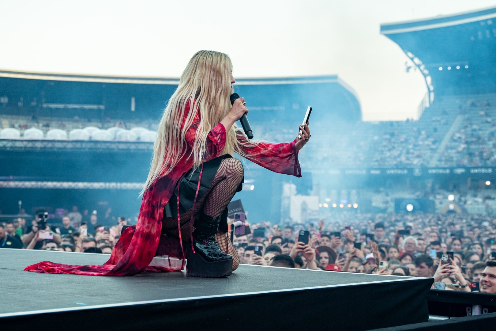 Ava Max in Cluj-Napoca on August 3, 2023 (5bb1333f14) - Gigxels