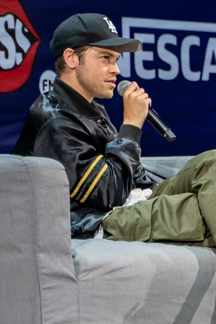 Alexander Calvert in Bucharest on May 20, 2023 (b7913d4489)