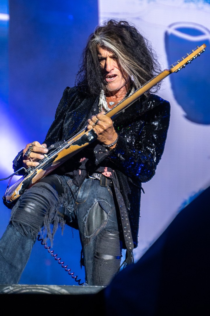 Hollywood Vampires in Bucharest on June 8, 2023 (ee06a1a9b6)