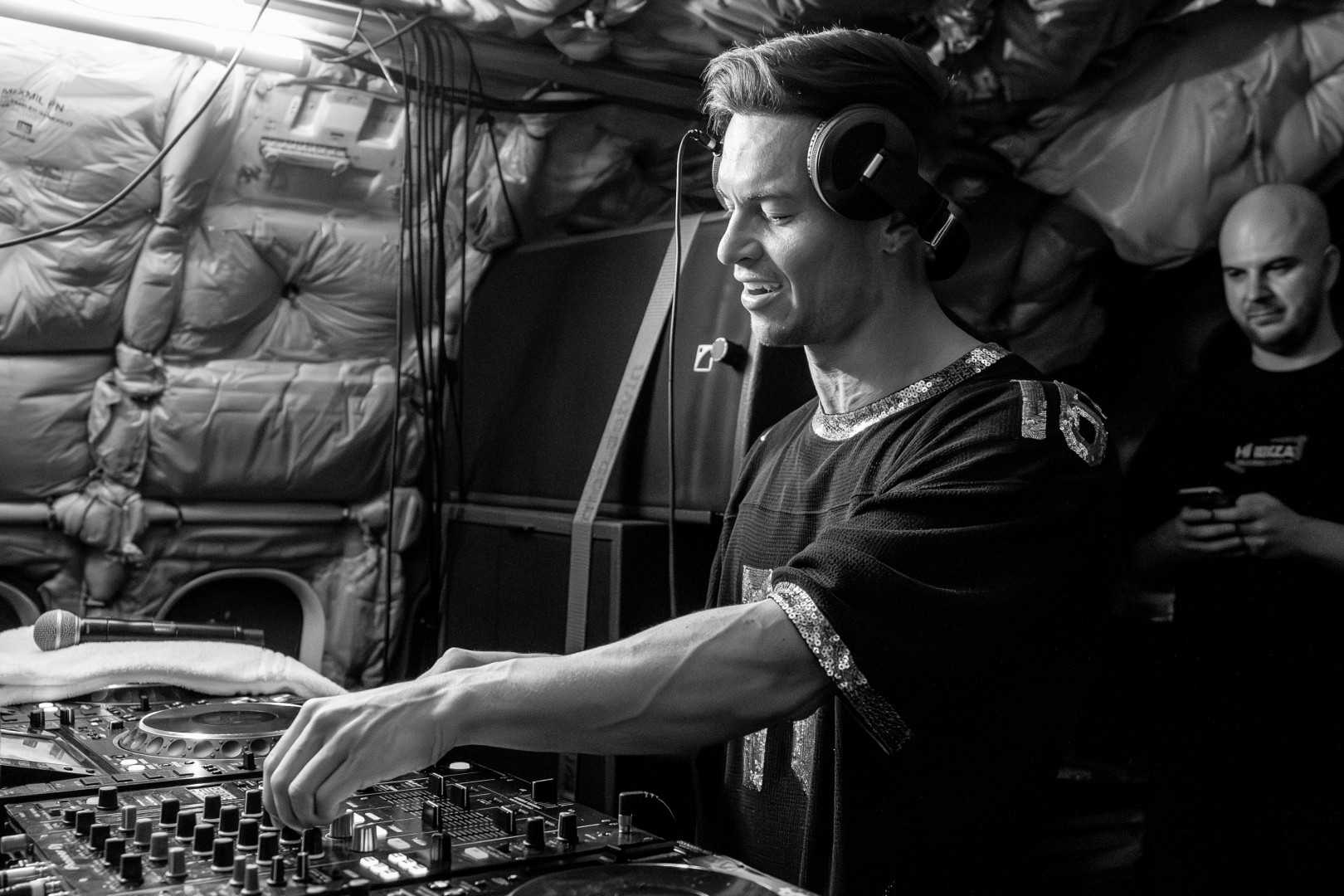 Joel Corry in Bucharest on June 24, 2023 (658be151a6)