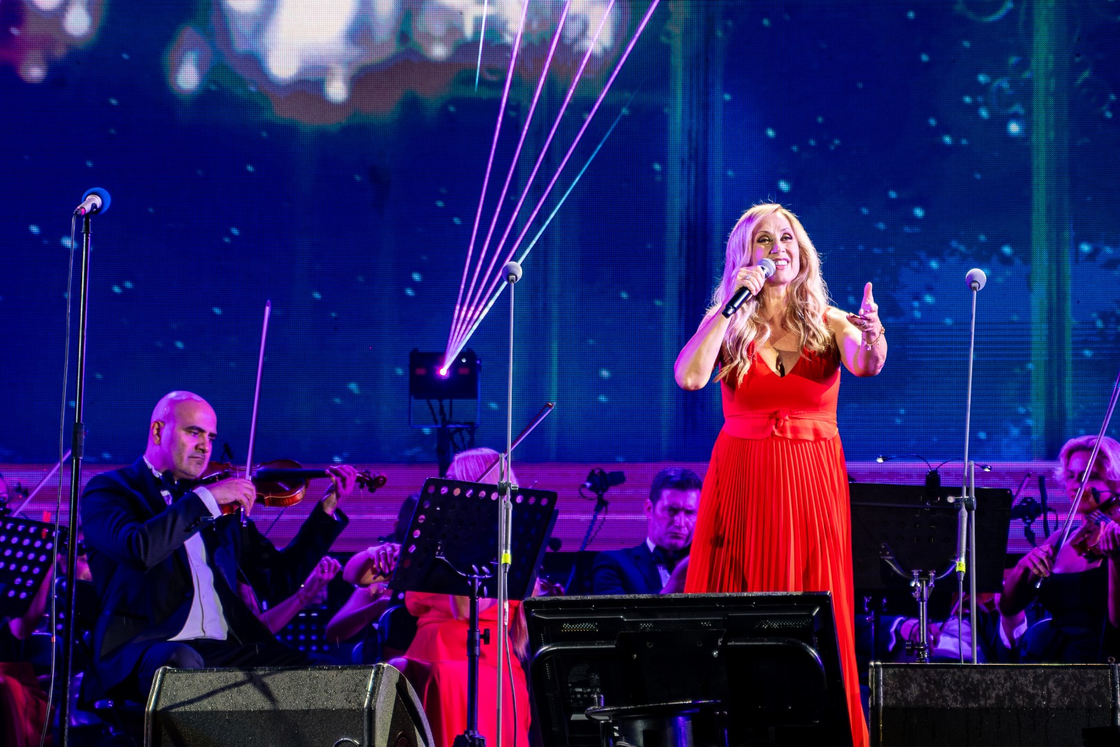 Lara Fabian in Bucharest on September 15, 2023 (ce19969236)