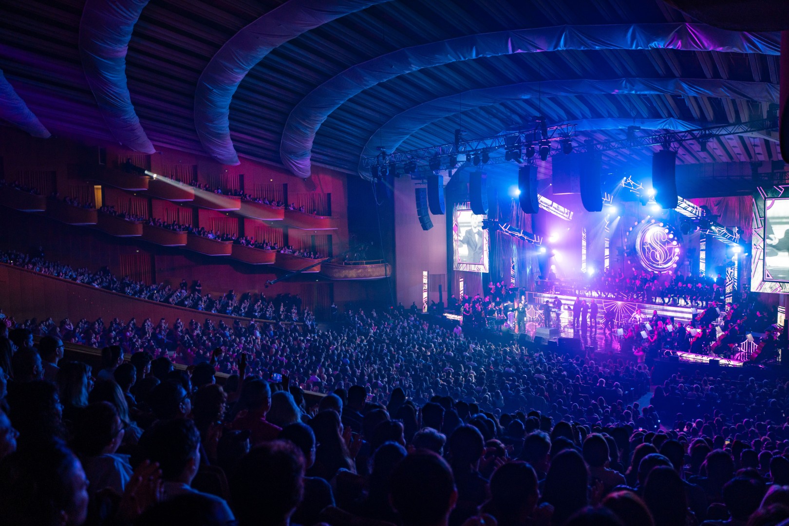 Smiley in Bucharest on January 1, 2021 (308f62b881)