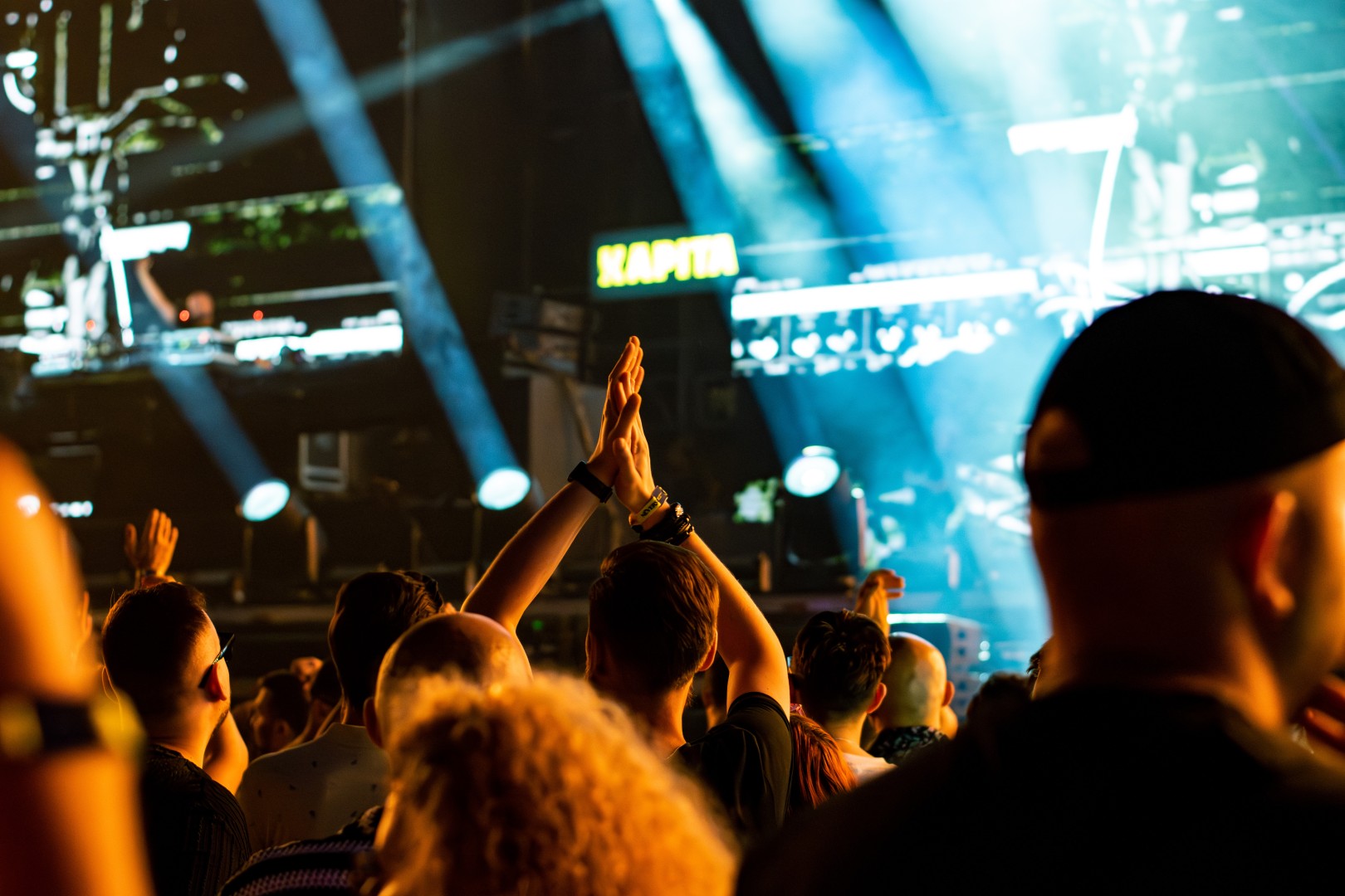 People in Bucharest on July 4, 2025 (dac5576a9f)