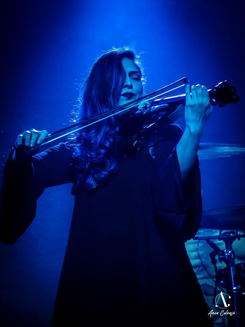 Violinist in Bucharest on March 1, 2024 (90727f139f)