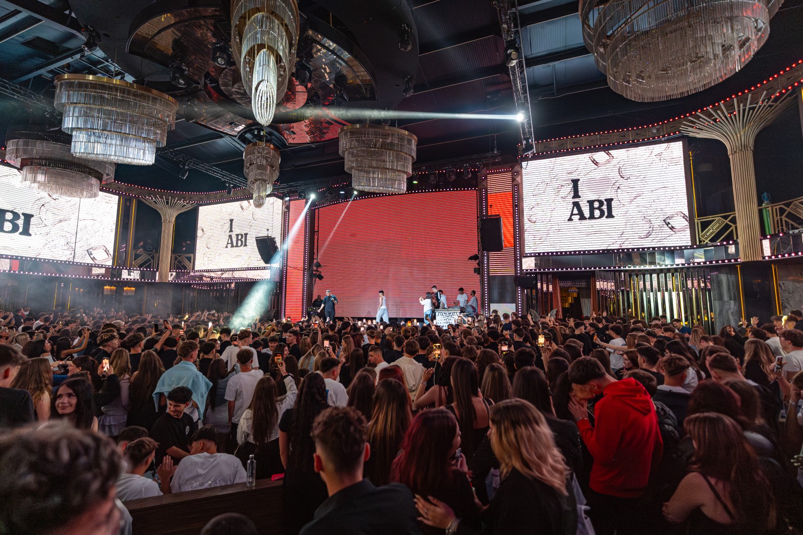 Abi in Bucharest on October 12, 2025 (5a53eb5cd4)