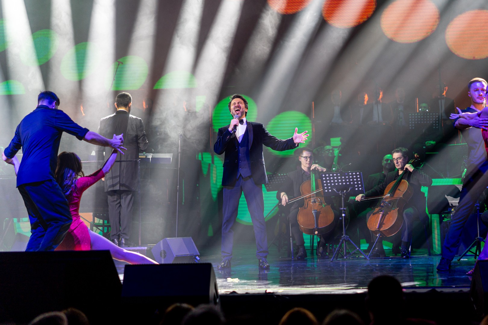 Adi Nour in Bucharest on November 11, 2025 (28cb022ed2)