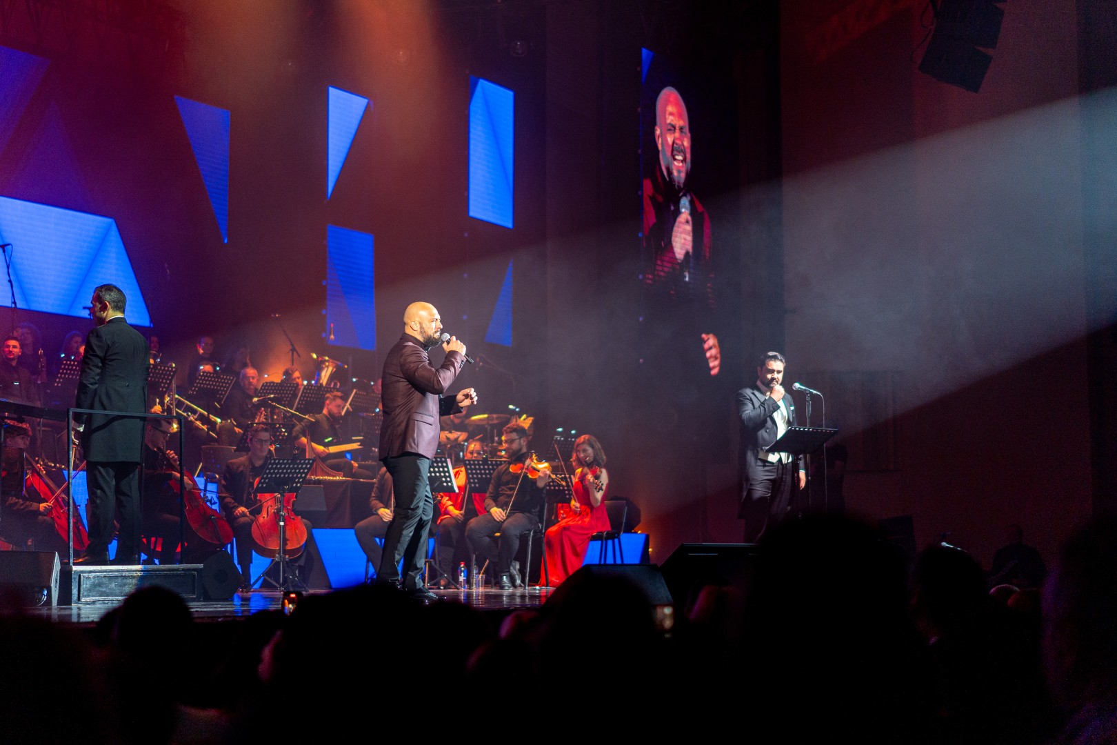 Alex Anghel in Bucharest on November 11, 2025 (74df211b9e)