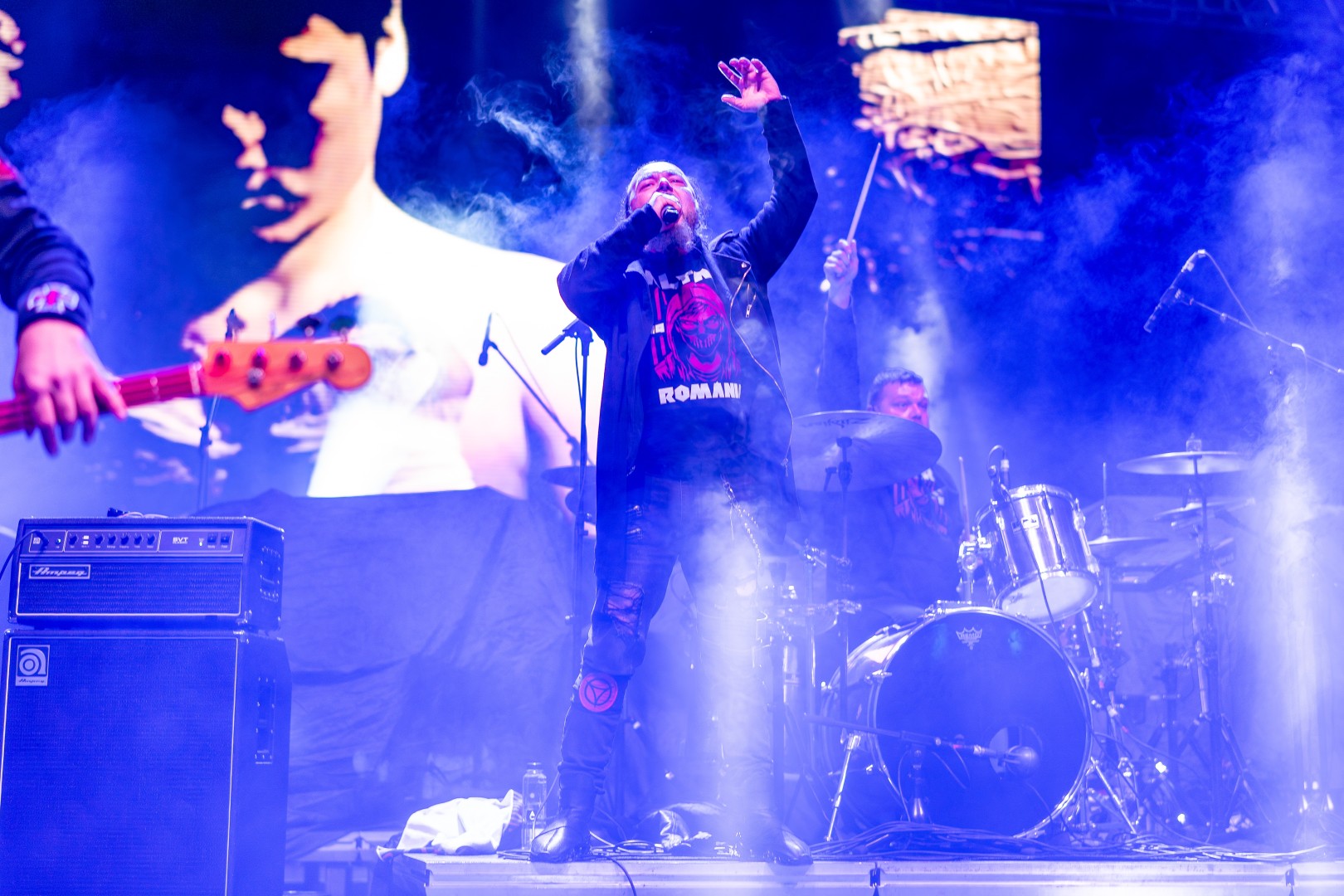 Altar in Bucharest on October 4, 2025 (2a03b6490b)