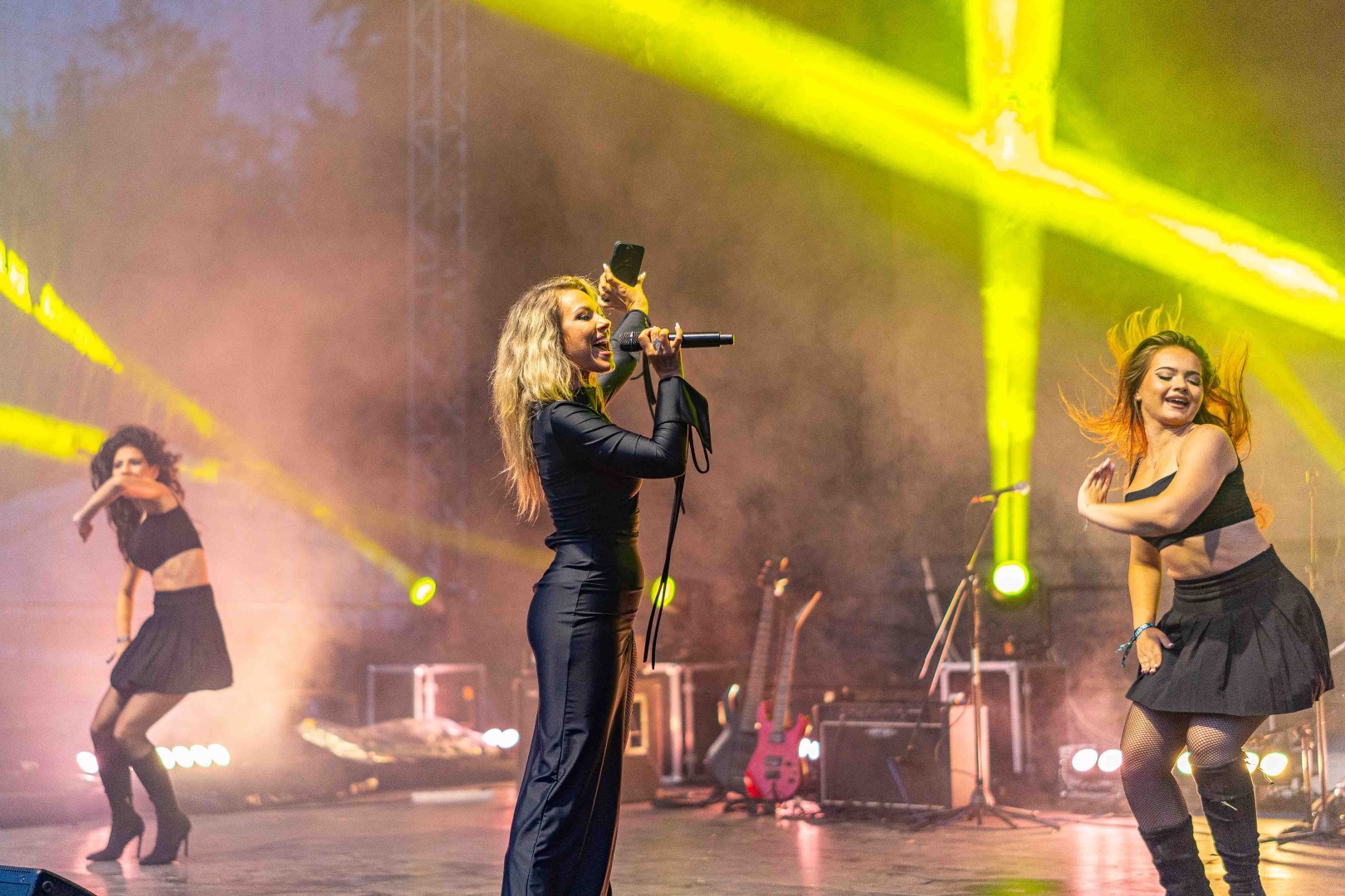 Amna in Suceava on August 1, 2025 (40ebb134d1)