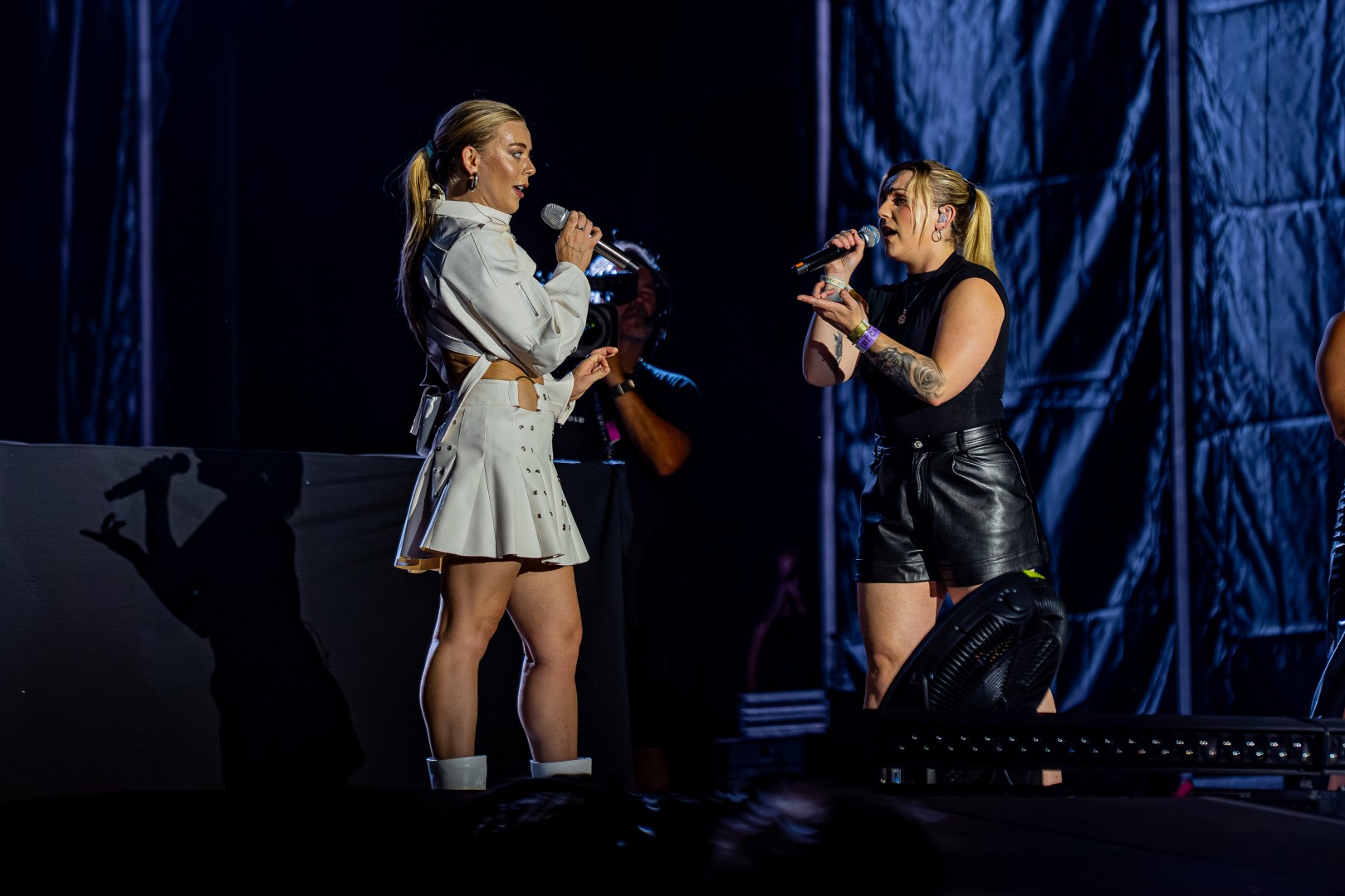 Becky Hill in Cluj-Napoca on August 10, 2025 (e025c5591e)