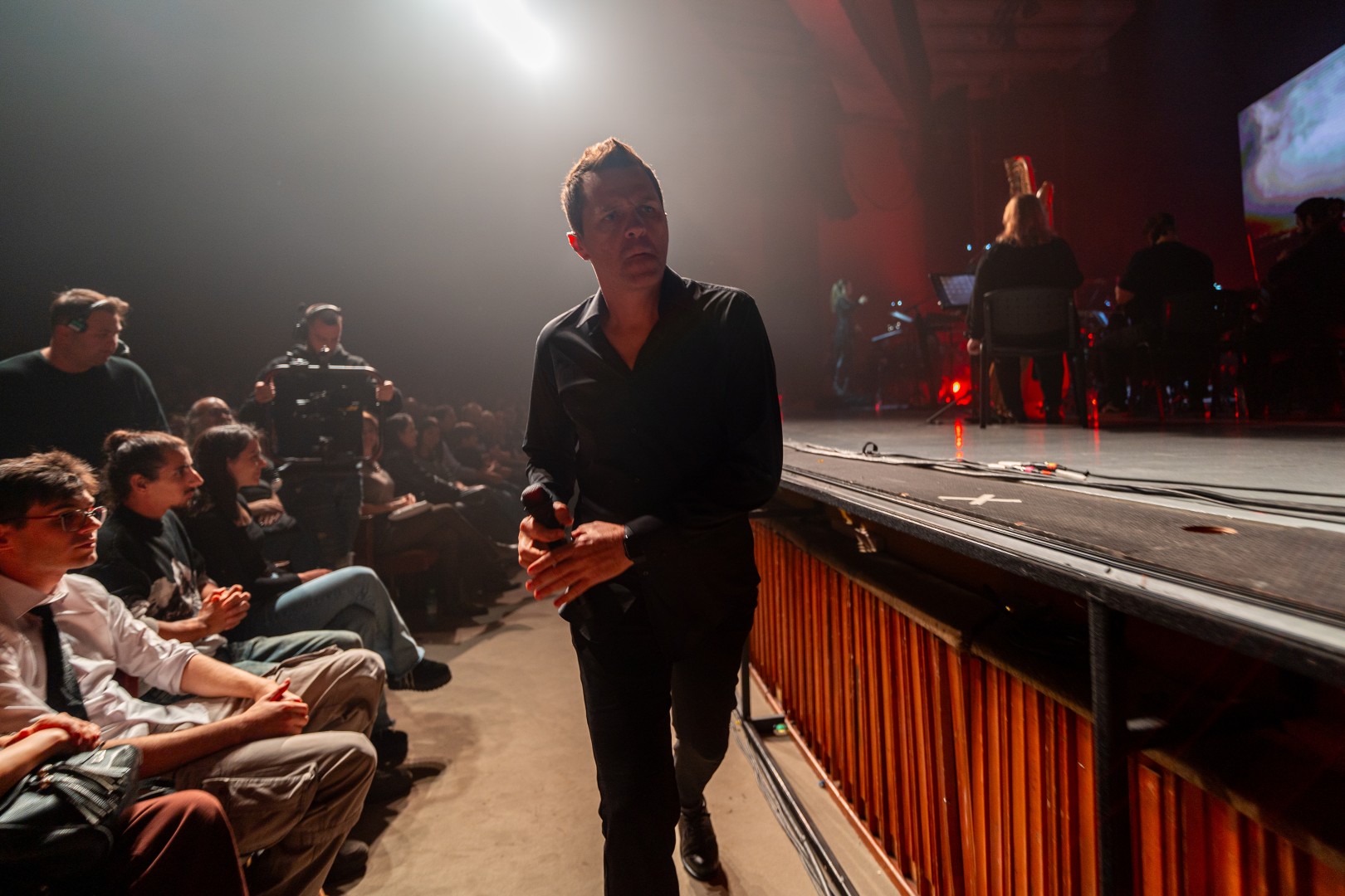 Byron Simfonic in Bucharest on November 4, 2025 (530ff73e18)